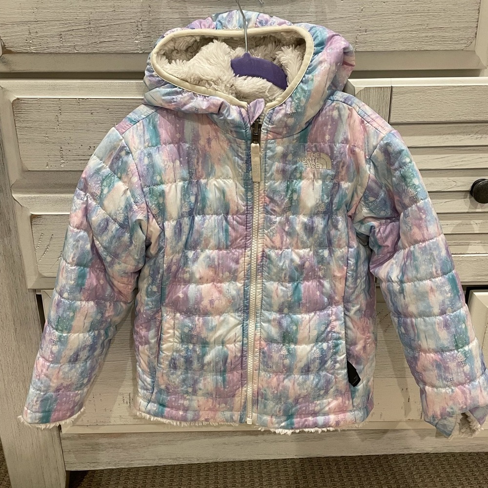 The Northface girl’s jacket